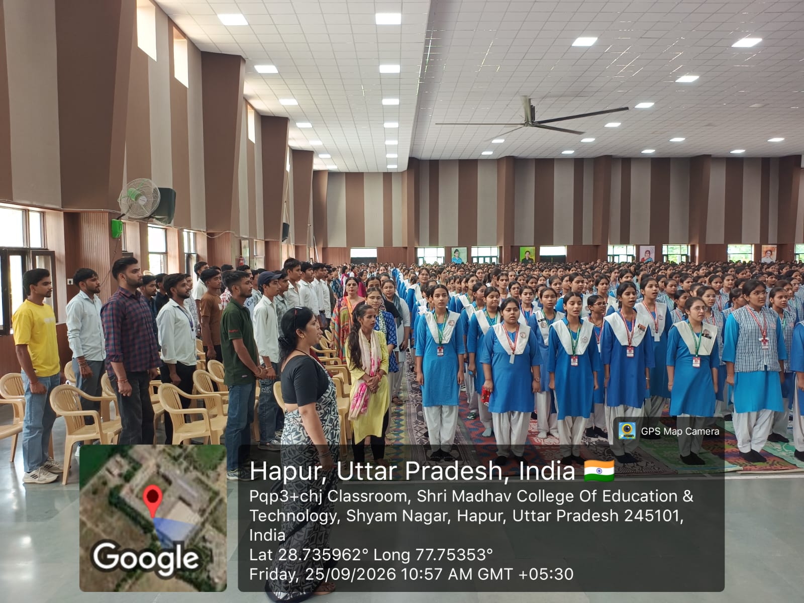 Vande Matram Gayan – Students Singing – SBVM Hapur